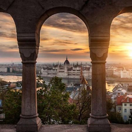Parisian Soul In The Heart Of Budapest Exterior foto