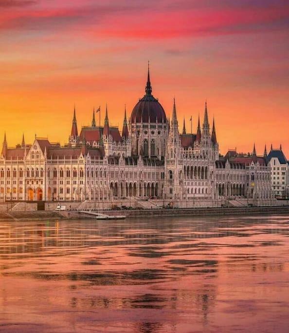 Parisian Soul In The Heart Of Budapest Exterior foto